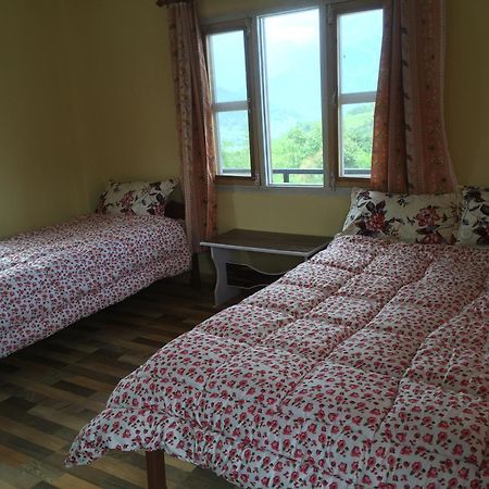 Tranquil Water Guest House Pokhara Esterno foto