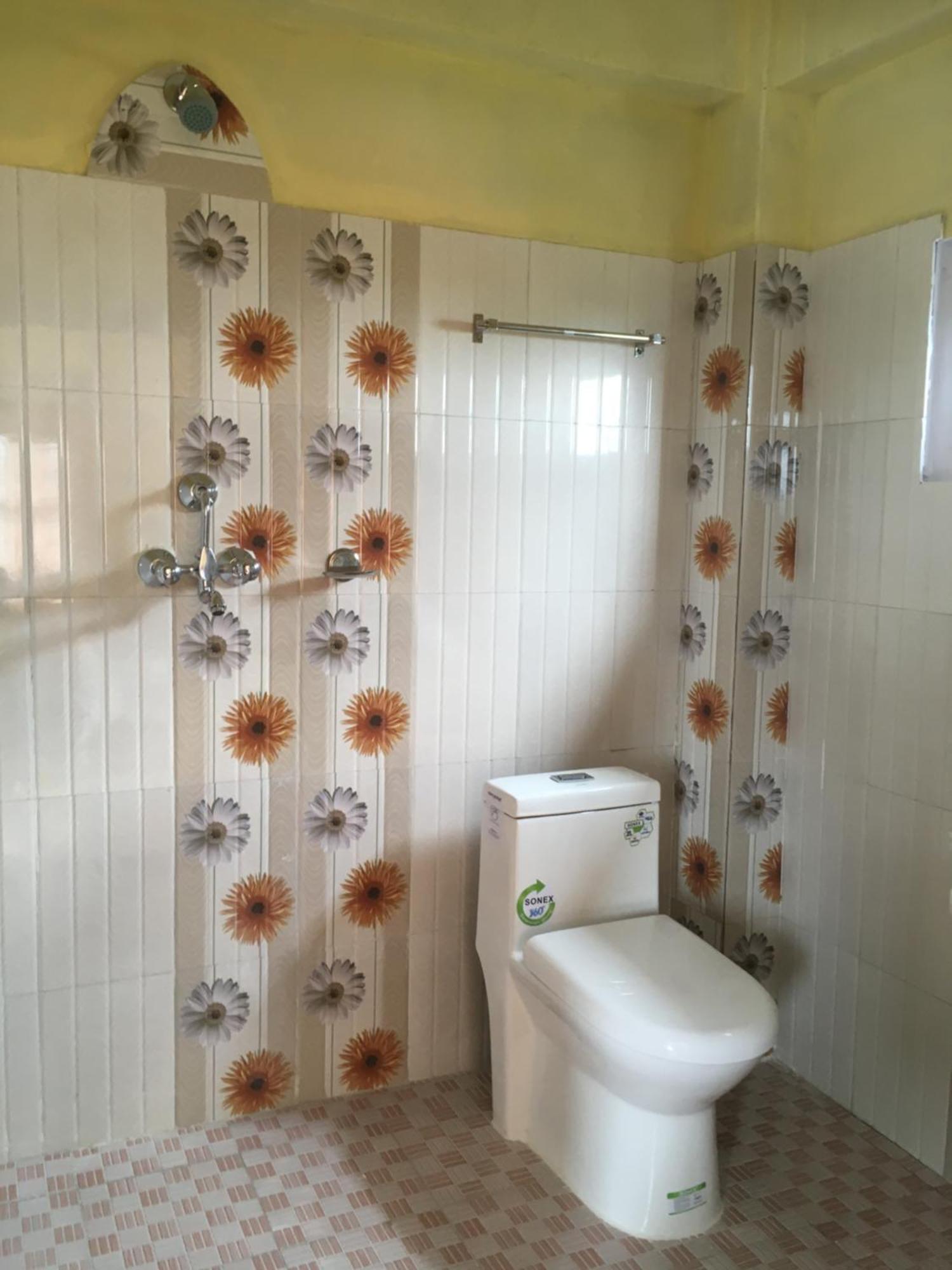 Tranquil Water Guest House Pokhara Esterno foto